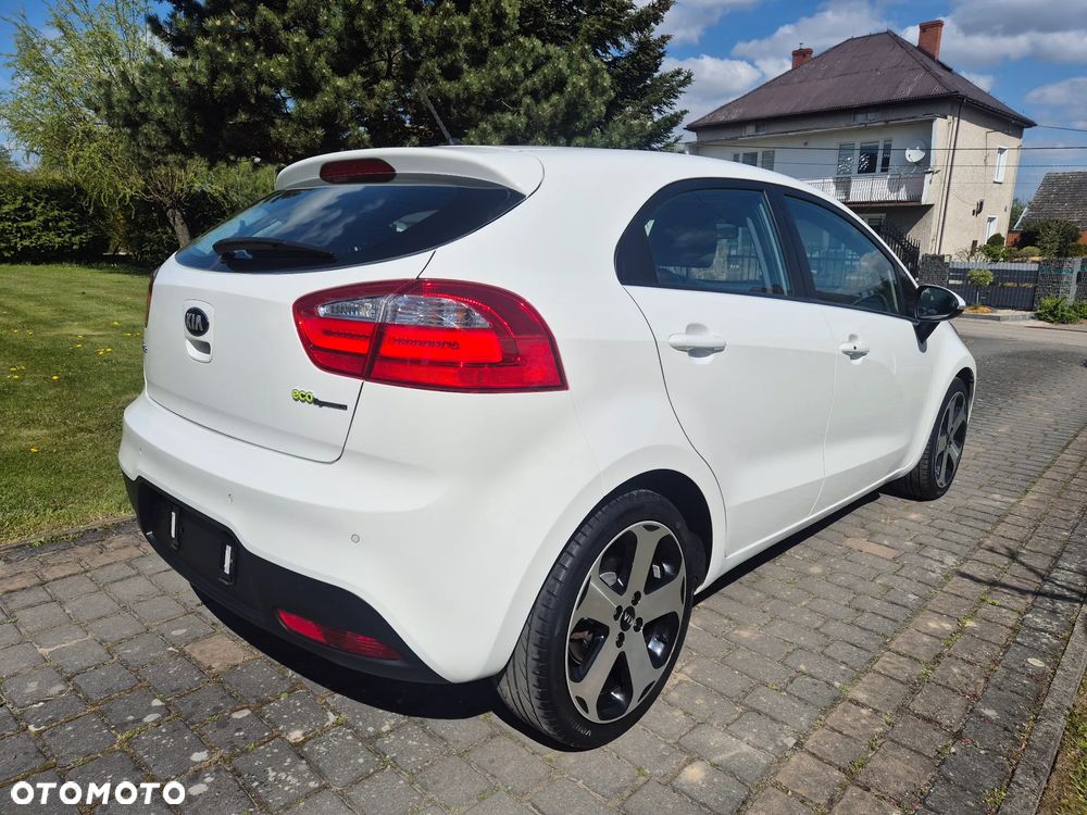 Kia Rio 1.2 Dream Team Edition - 7