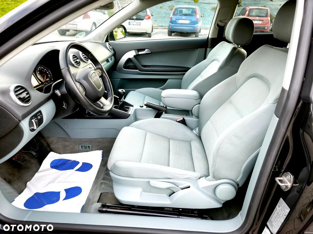 Audi A3 3-drzwiowe 1.4T FSI Ambiente - 17