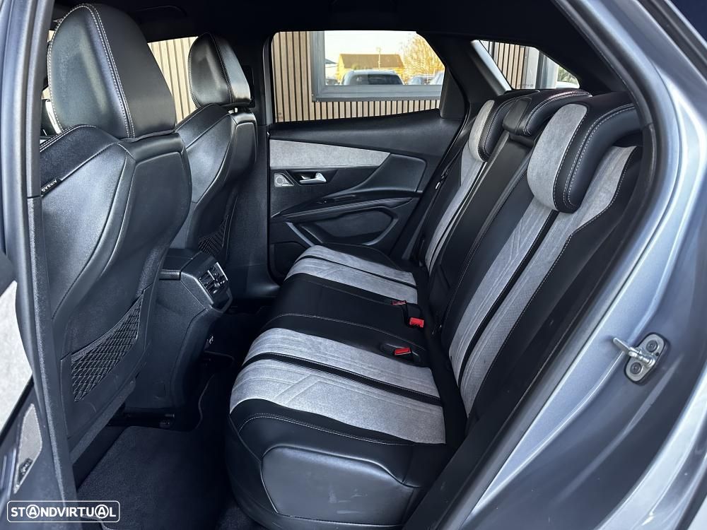 Peugeot 3008 1.6 Hybrid GT Pack e-EAT8 - 42