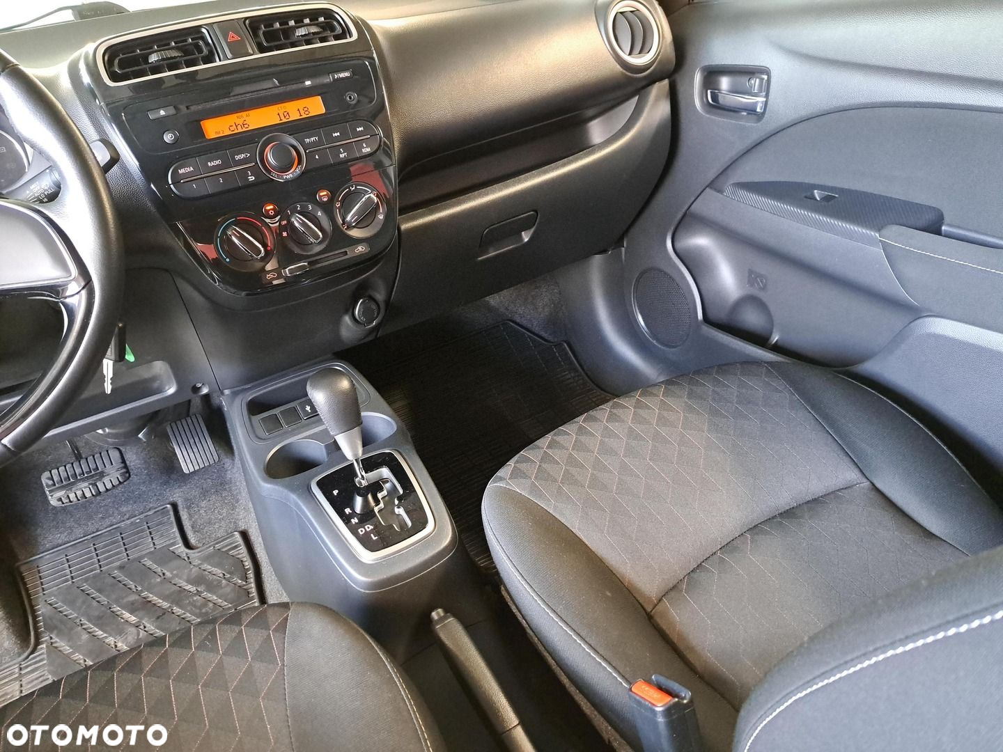 Mitsubishi Space Star 1.2 AS&G Invite CVT - 22