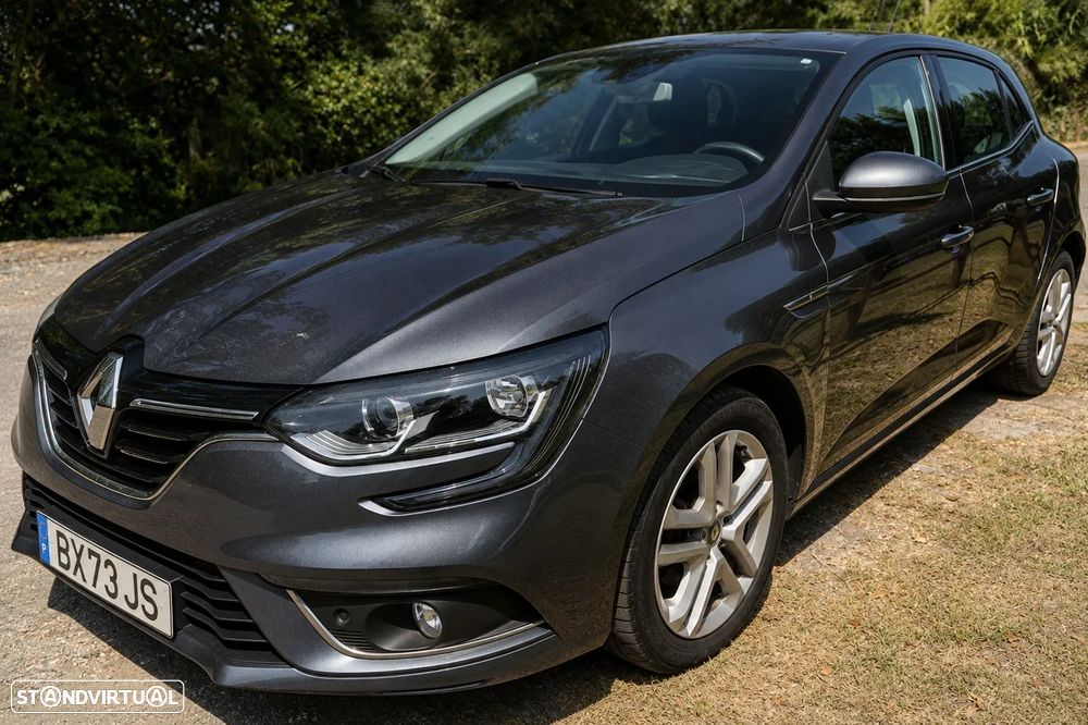Renault Mégane 1.5 dCi Dynamique S - 11