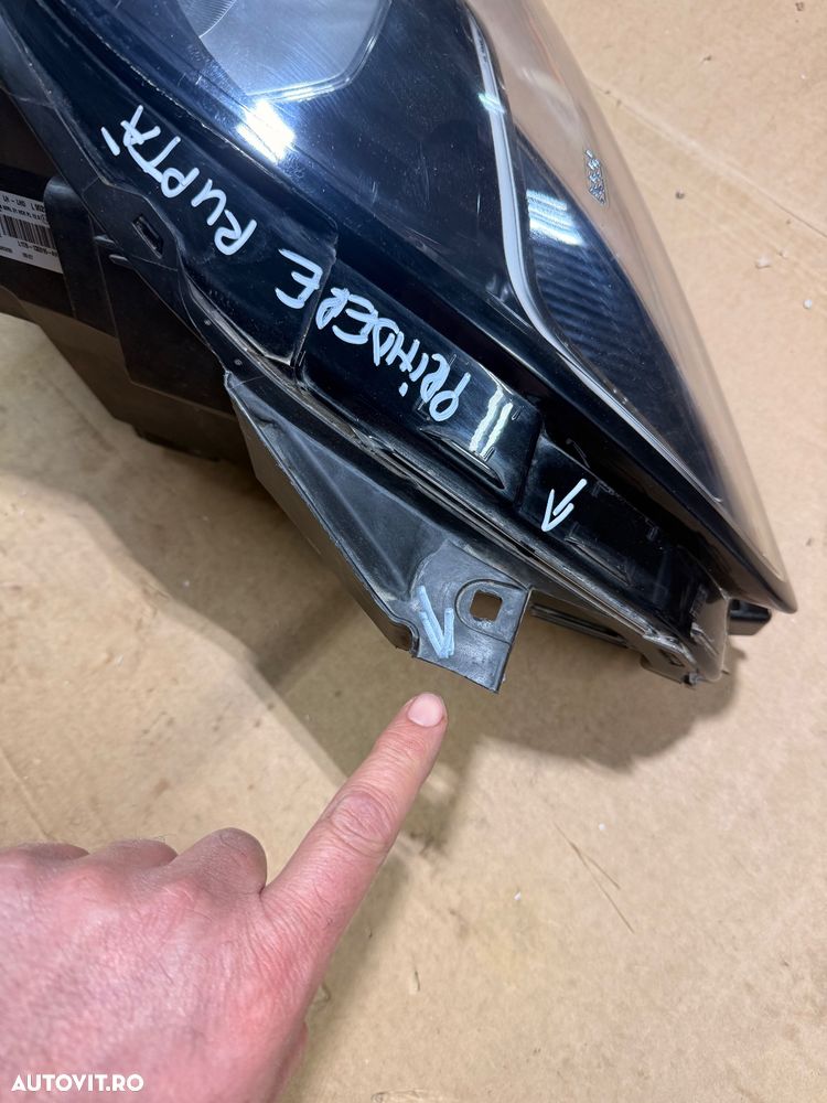 Far stanga full led FORD PUMA an 2019-2023 cu defect mic cod L1TB-13E015-AH - 6