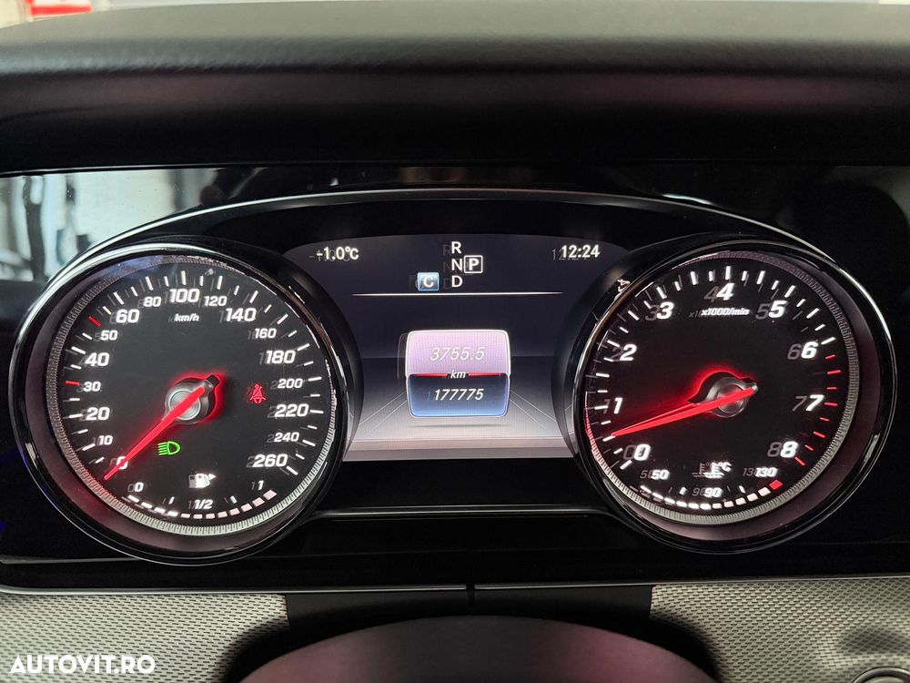 Mercedes-Benz E 200 9G-TRONIC AMG Line - 26