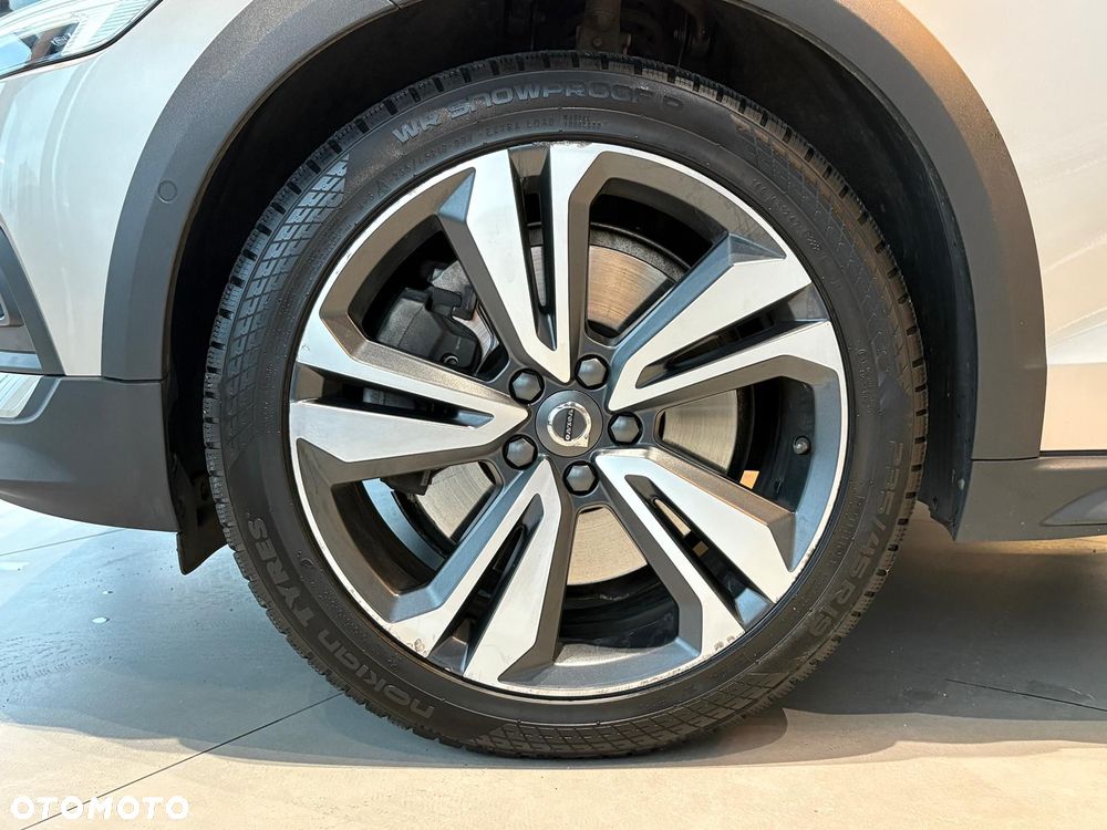 Volvo V60 B5 B AWD Plus Bright - 23