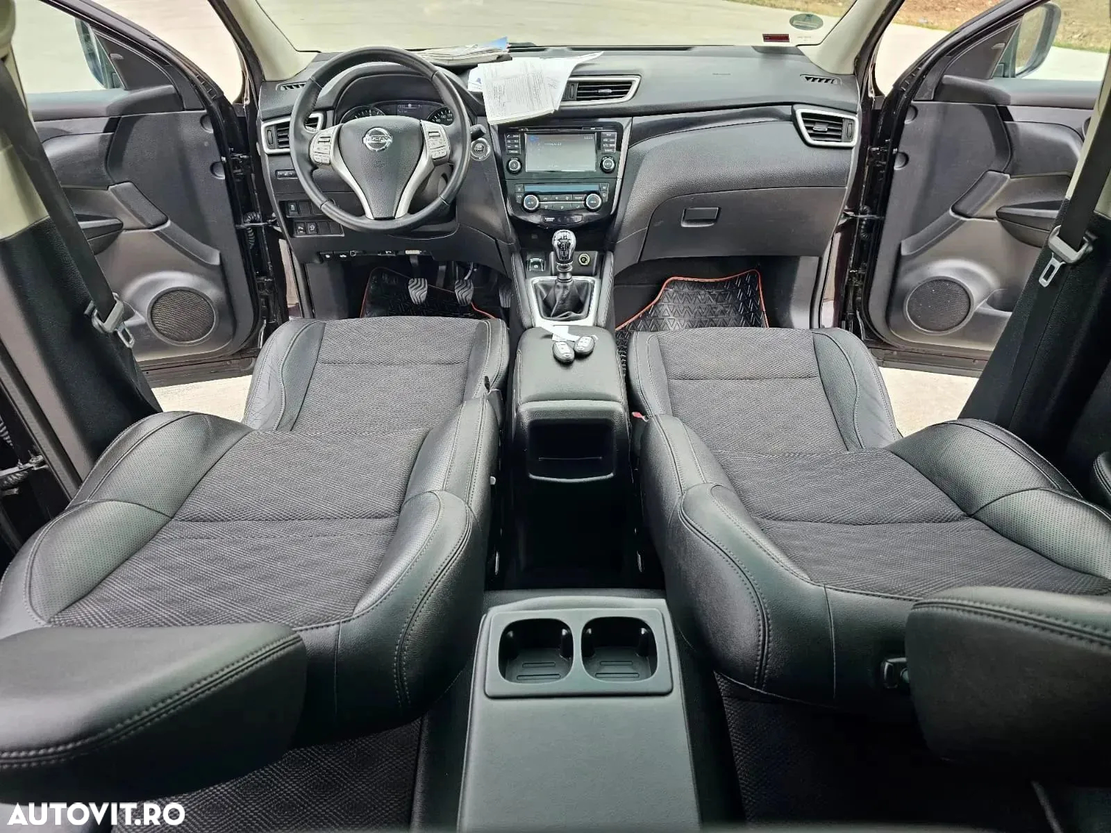 Nissan Qashqai 1.6 DCI ALL-MODE 4x4i TEKNA+ - 6