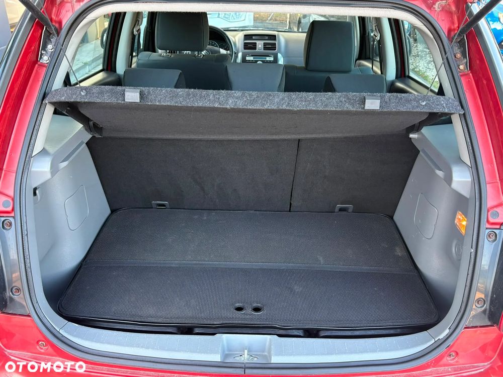 Suzuki SX4 1.6 GS / Premium - 10