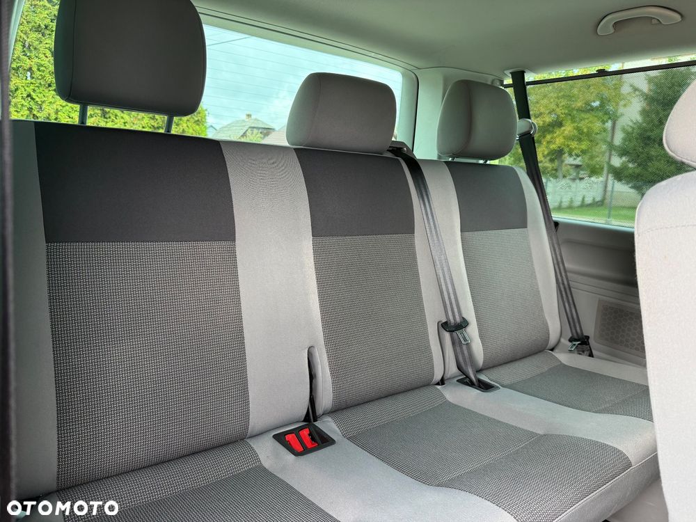 Volkswagen Caravelle - 13