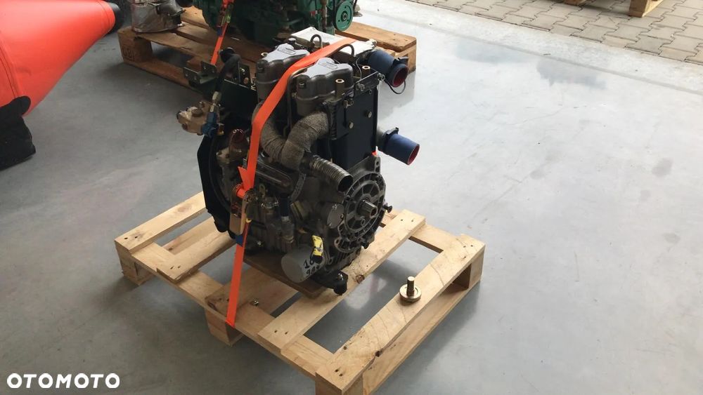 SILNIK HATZ 2G40 / 2G 40 15.6 KW 6097 zł netto NOWY - 4