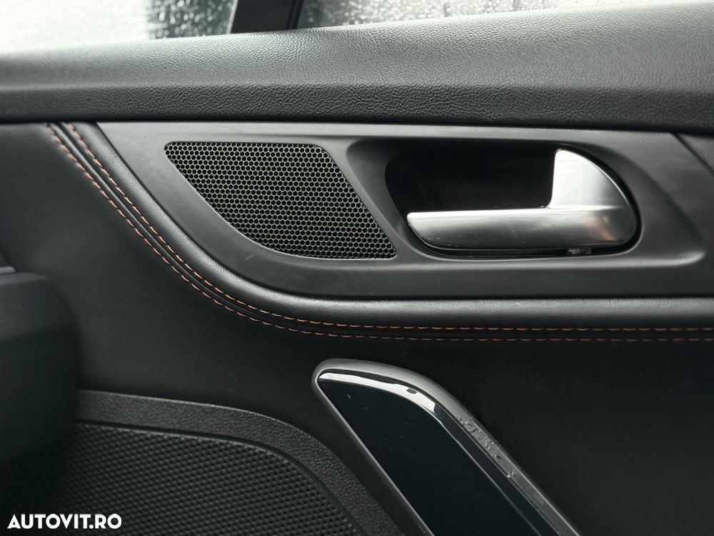 Peugeot 508 RXH Hybrid4 - 19