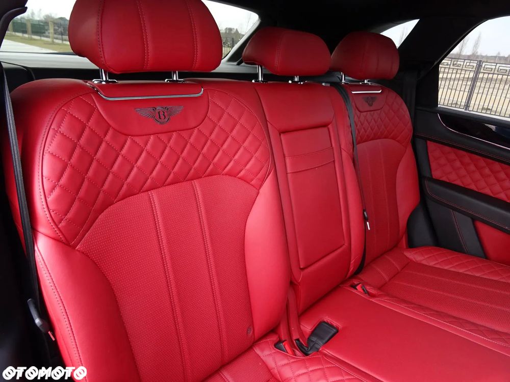 Bentley Bentayga W12 - 35