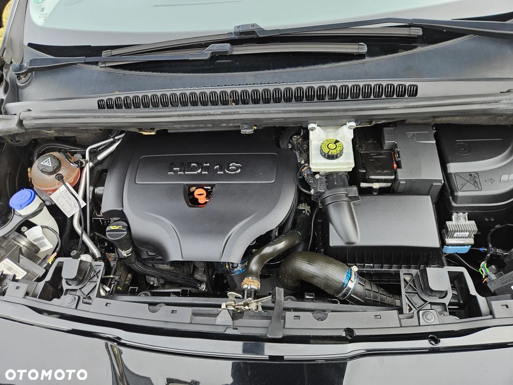 Peugeot 5008 HDI 150 Allure - 34
