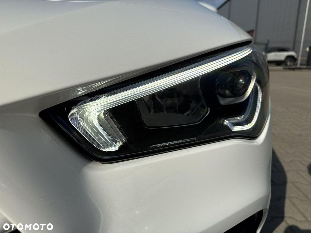 Mercedes-Benz CLA - 9