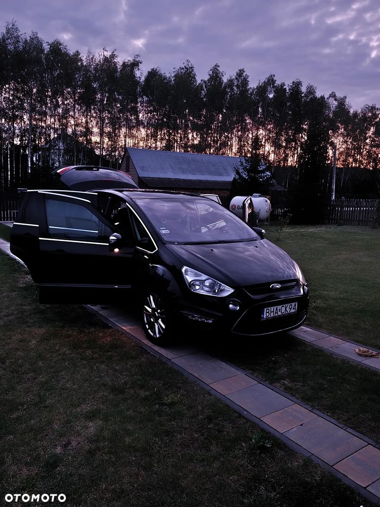 Ford S-Max - 10