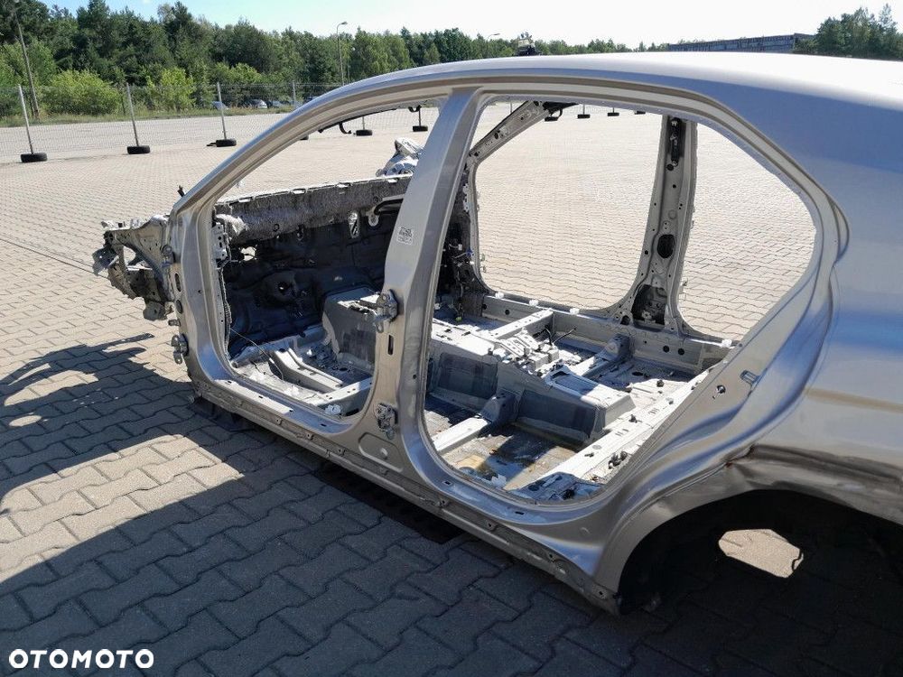 TOYOTA CAMRY VIII XV70 17- PRÓG SŁUPEK LEWY 4X1 - 3