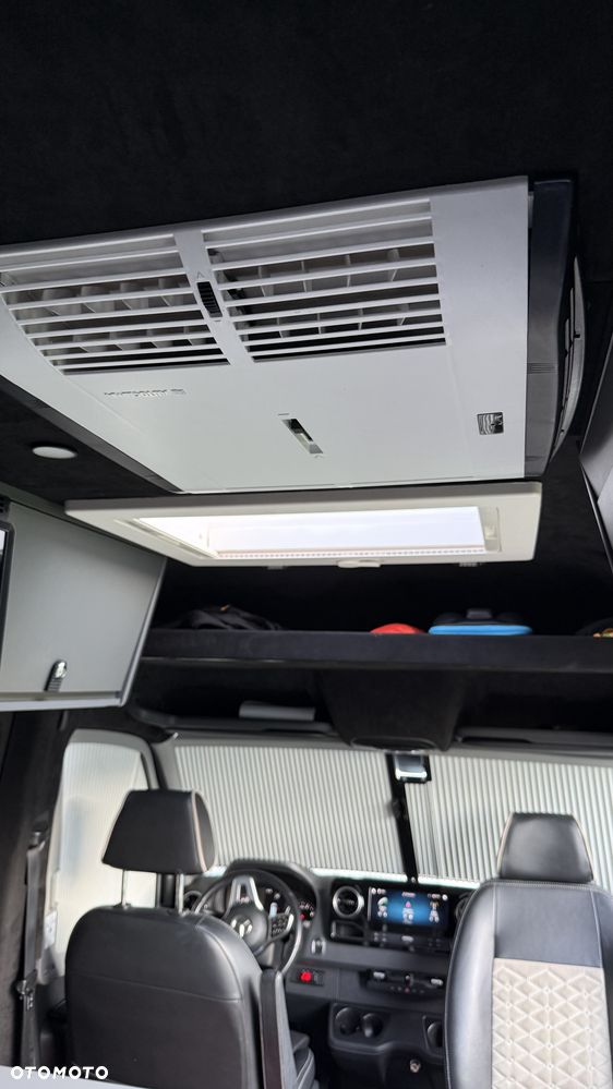 Mercedes-Benz Sprinter - 10