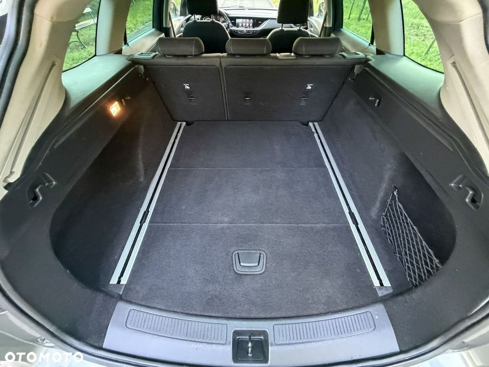 Opel Insignia - 25