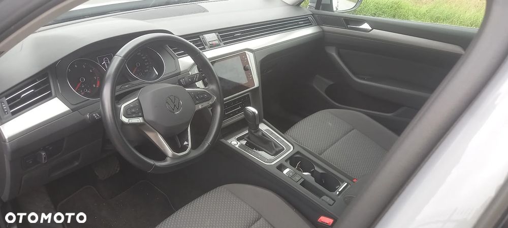 Volkswagen Passat - 6