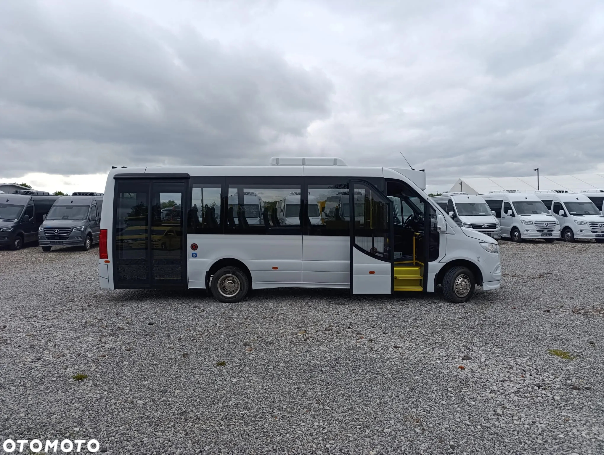 Mercedes-Benz Sprinter 517 - 3