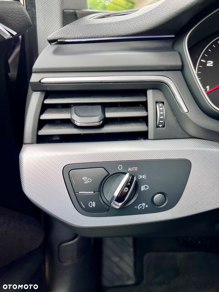 Audi A4 Limousine 2.0 TDI S tronic design - 39
