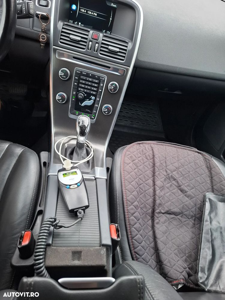Volvo XC 60 D4 VEA Start-Stop Kinetic - 5