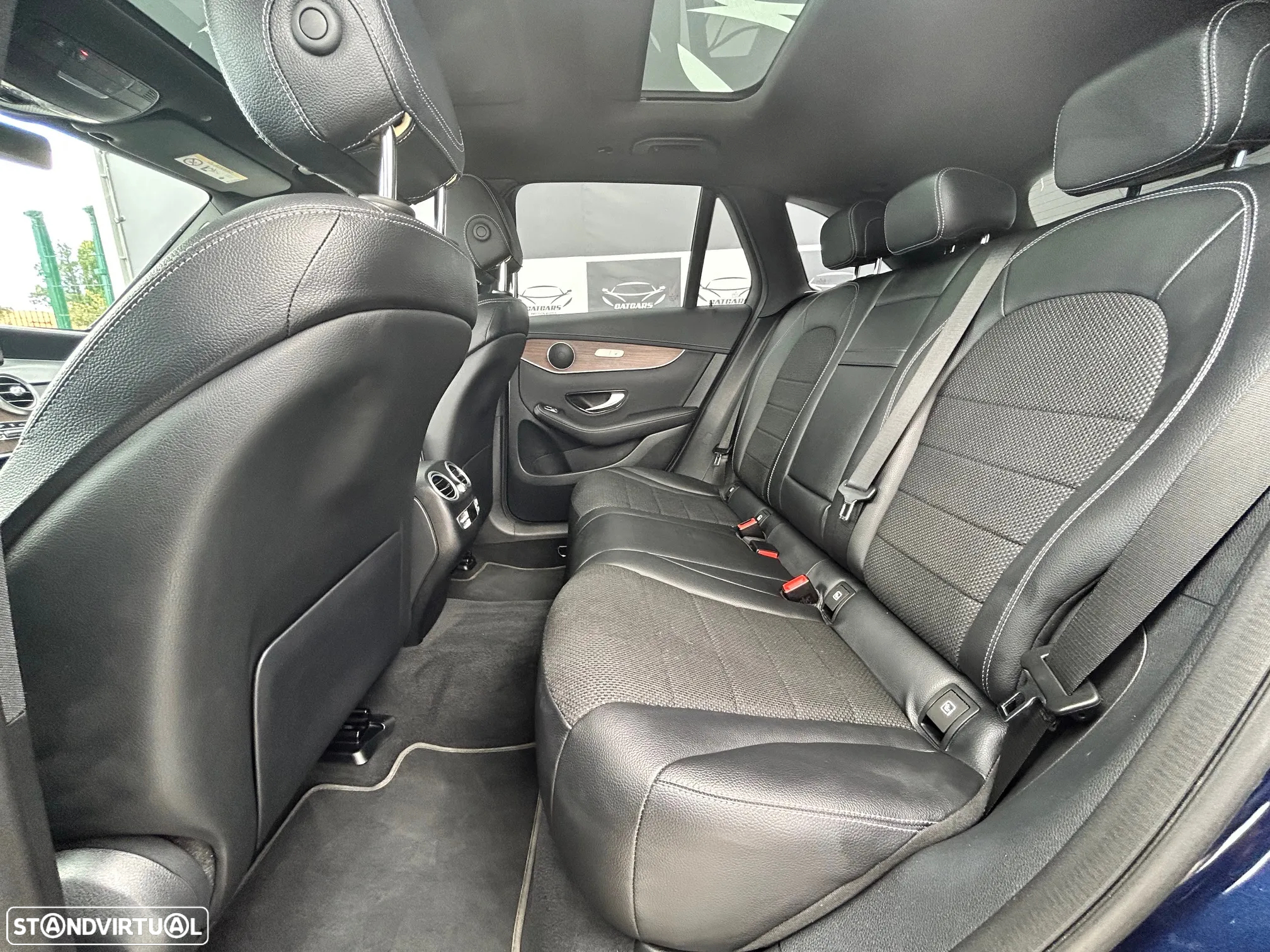 Mercedes-Benz GLC 300 de 4Matic - 26