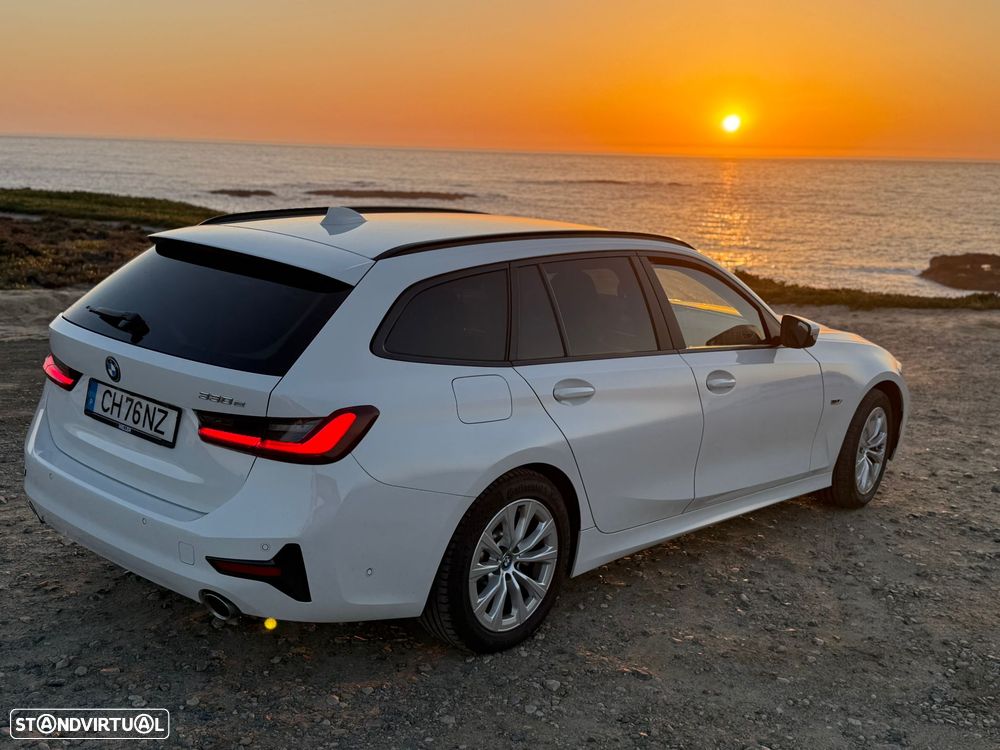 BMW 330 — fotografia 11