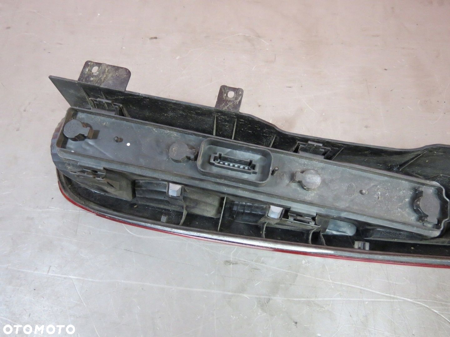 MERCEDES W639 VITO 03- VIANO LAMPA LEWA TYŁ KLAPA - 7