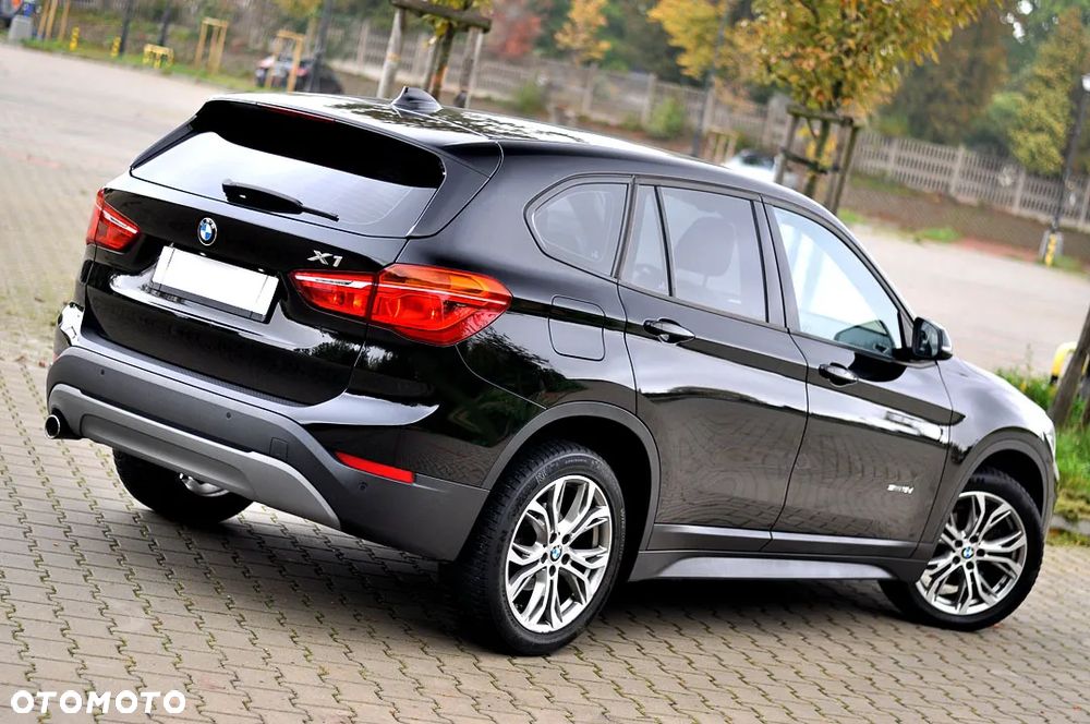 BMW X1 sDrive18d Business Edition - 7