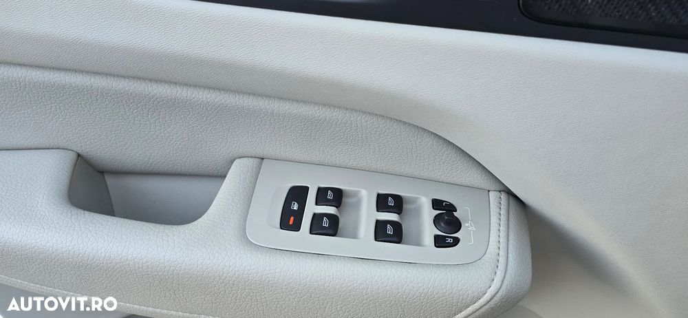 Volvo XC 60 Recharge T6 Twin Engine eAWD Inscription Expression - 14