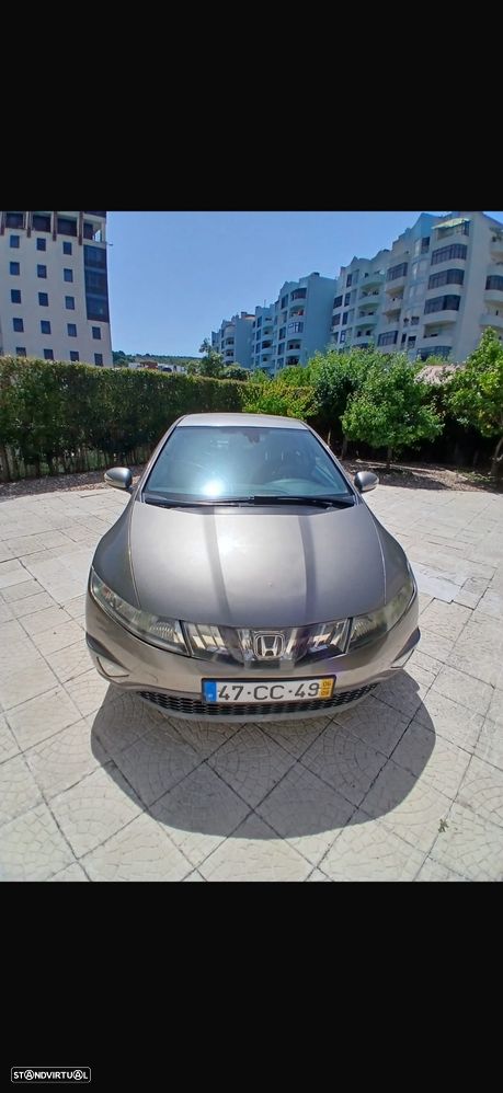 Honda Civic 1.4 Comfort - 2