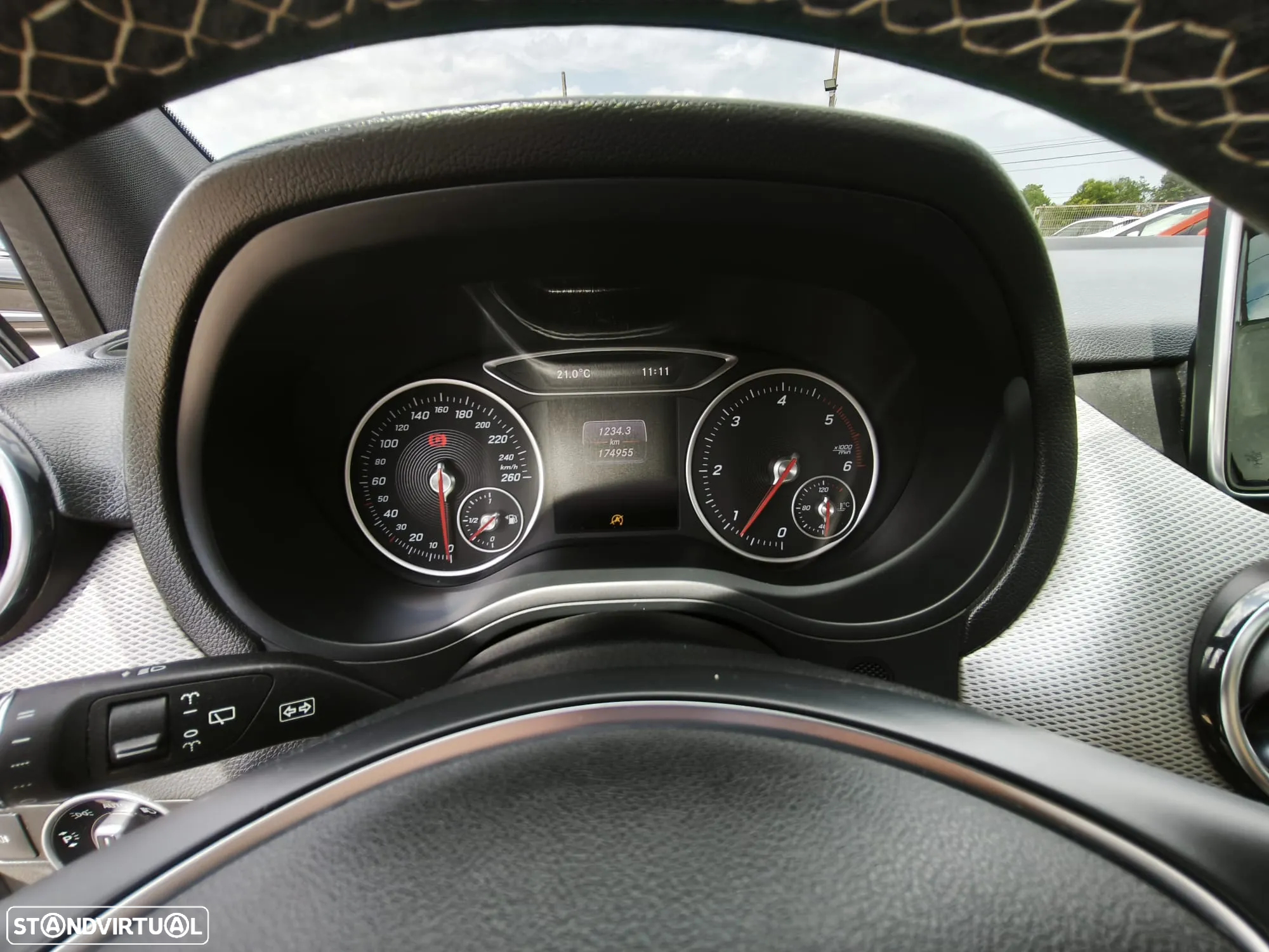 Mercedes-Benz B 200 d Urban - 11