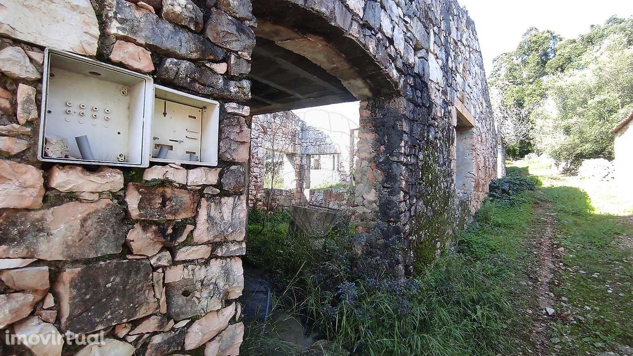 Moradia T2 para venda - Grande imagem: 2/22