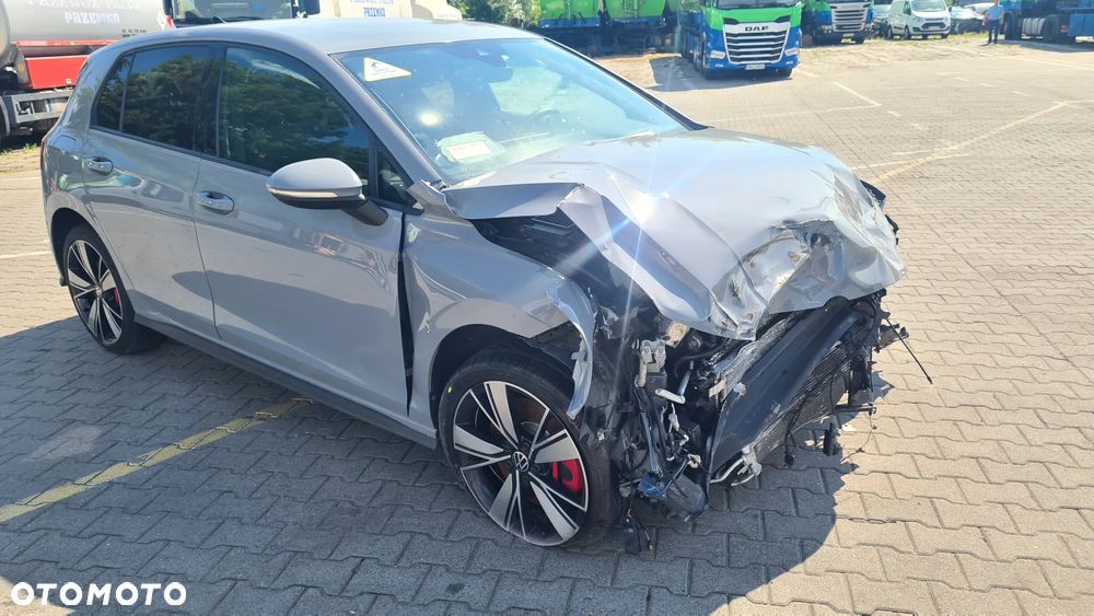 Volkswagen Golf 1.5 eTSI EVO Style DSG - 7