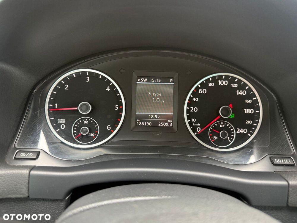 Volkswagen Tiguan - 24