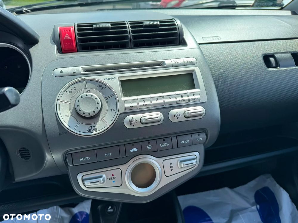 Honda Jazz 1.4 LS - 12
