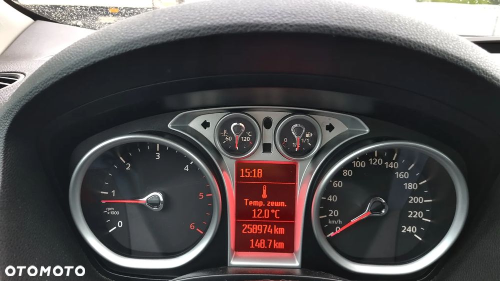 Ford Kuga 2.0 TDCi 4x4 Titanium - 26