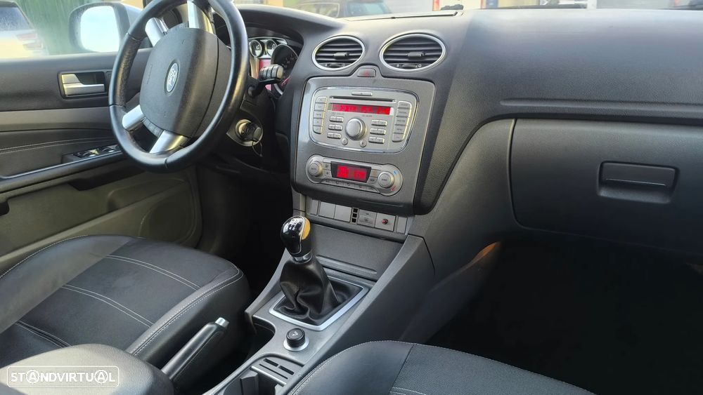 Ford Focus SW 1.6 TDCi Titanium 17 - 14