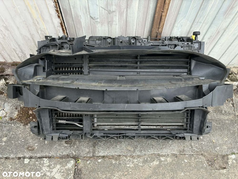 Ford Fiesta Mk8 AUTOMAT 17r- 1.0 Ecoboost- pas przedni kompletny maska lampy - 3