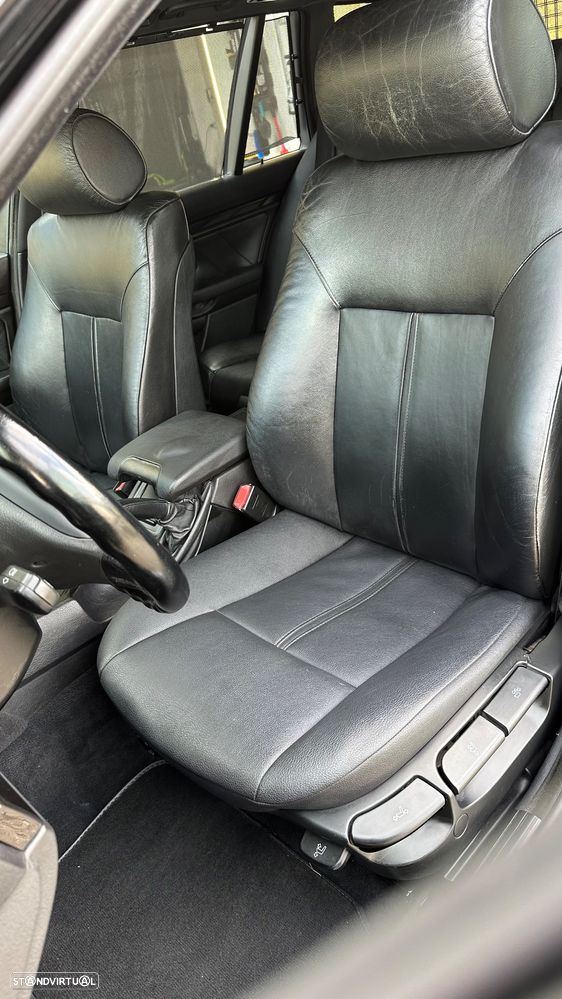 BMW 530 dA Touring - 12