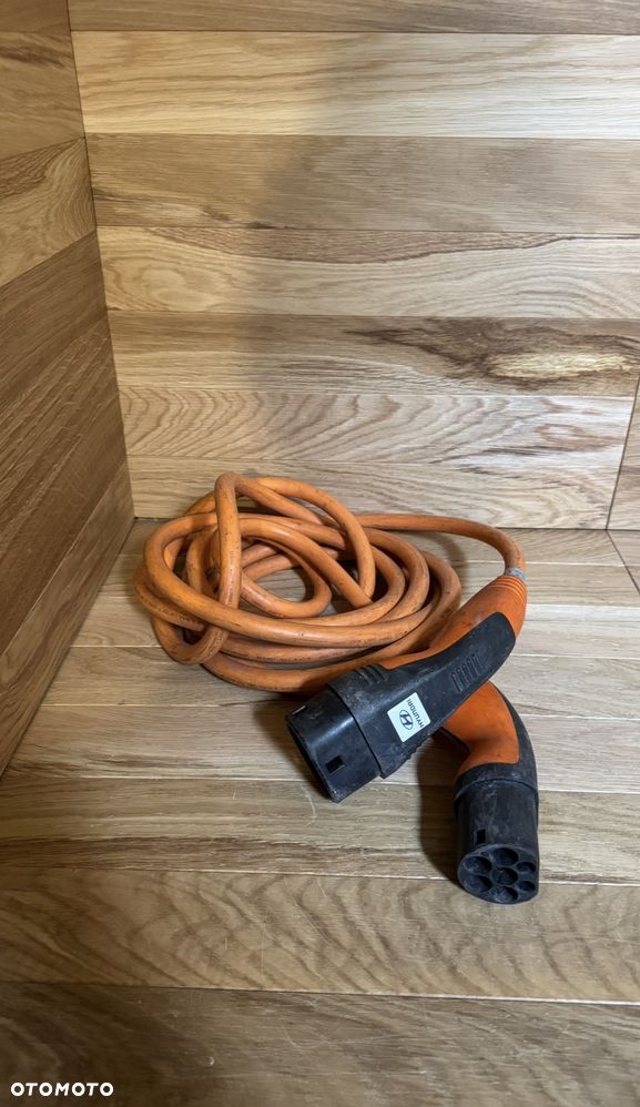 Ładowarka HYUNDAI kabel LC-ST203 - 1