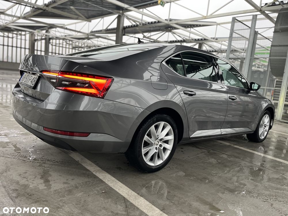 Skoda Superb 2.0 TDI SCR Ambition DSG - 6