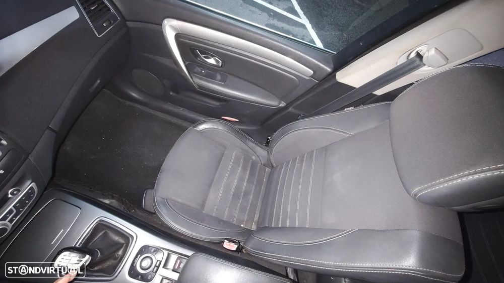 Renault Laguna 1.5 dCi Black Line - 5