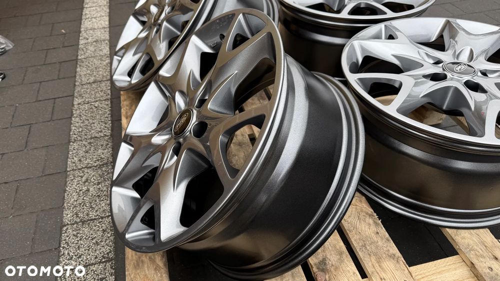 Alufelgi R18 5x108 ET45 8.5J Ford Volvo Koła Mondeo Galaxy Focus S-MAX KBA46775 AEZ - 12