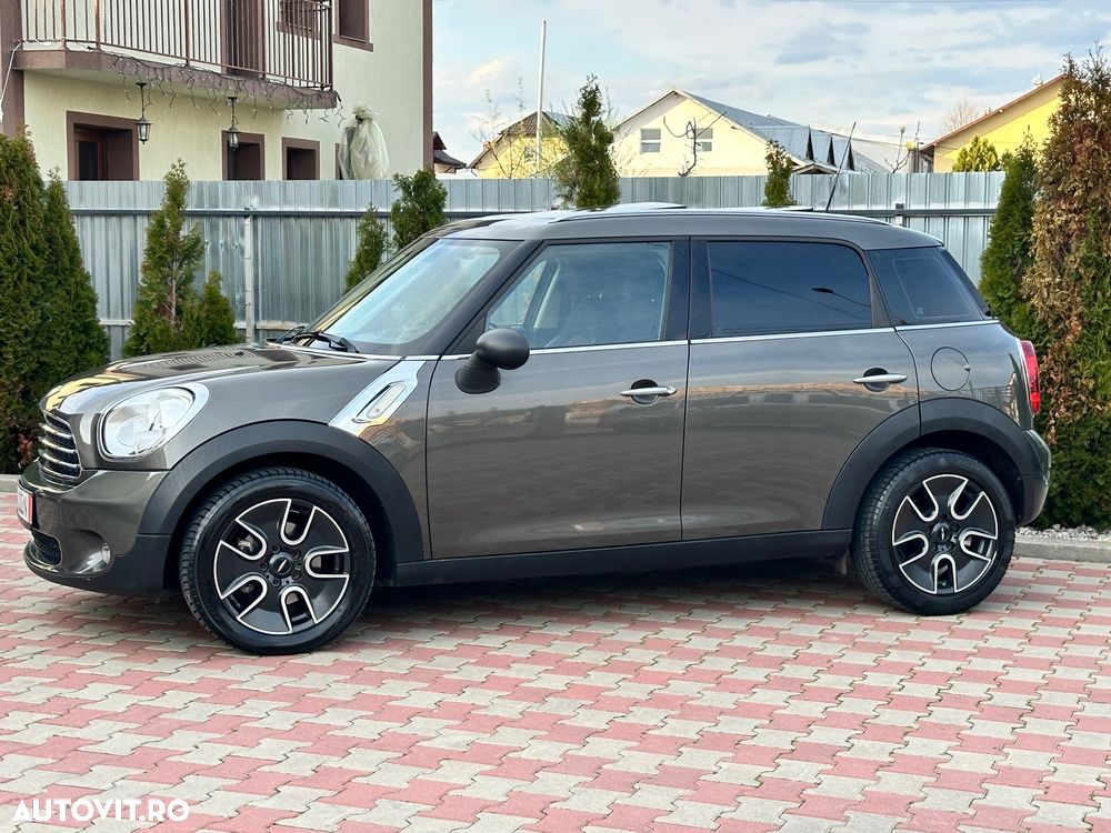 Mini Countryman Cooper D - 12