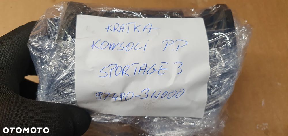 Kratka nawiewu powietrza prawy przód przednia prawa Kia Sportage III 97490-3W000 - 7