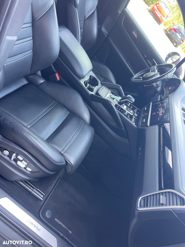Porsche Cayenne Tiptronic S Platinum Edition - 35