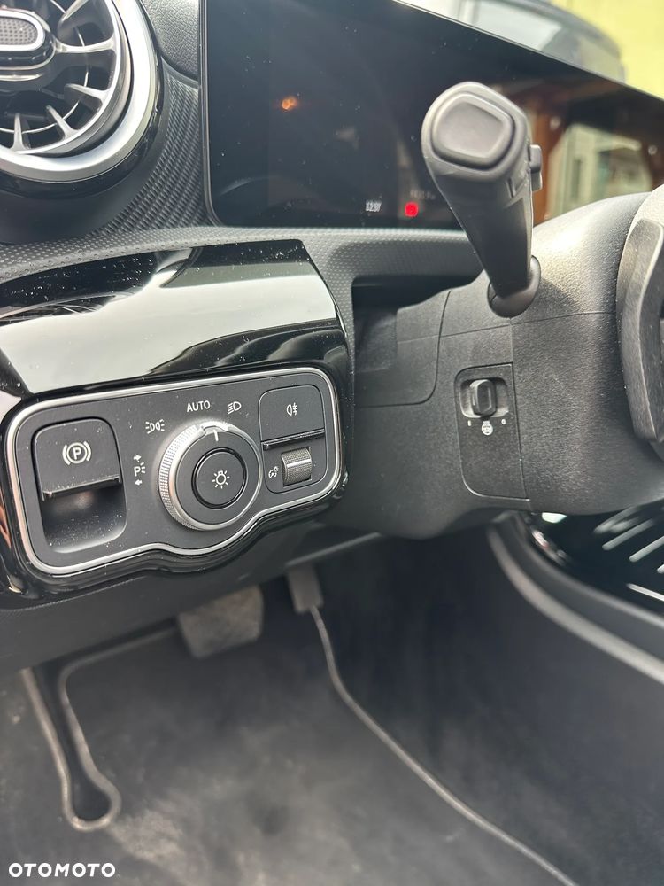Mercedes-Benz Klasa A 180 7G-DCT Advanced Progressive - 16