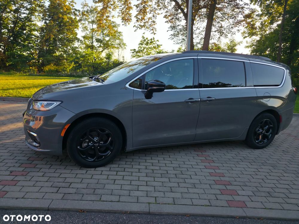 Chrysler Pacifica - 7