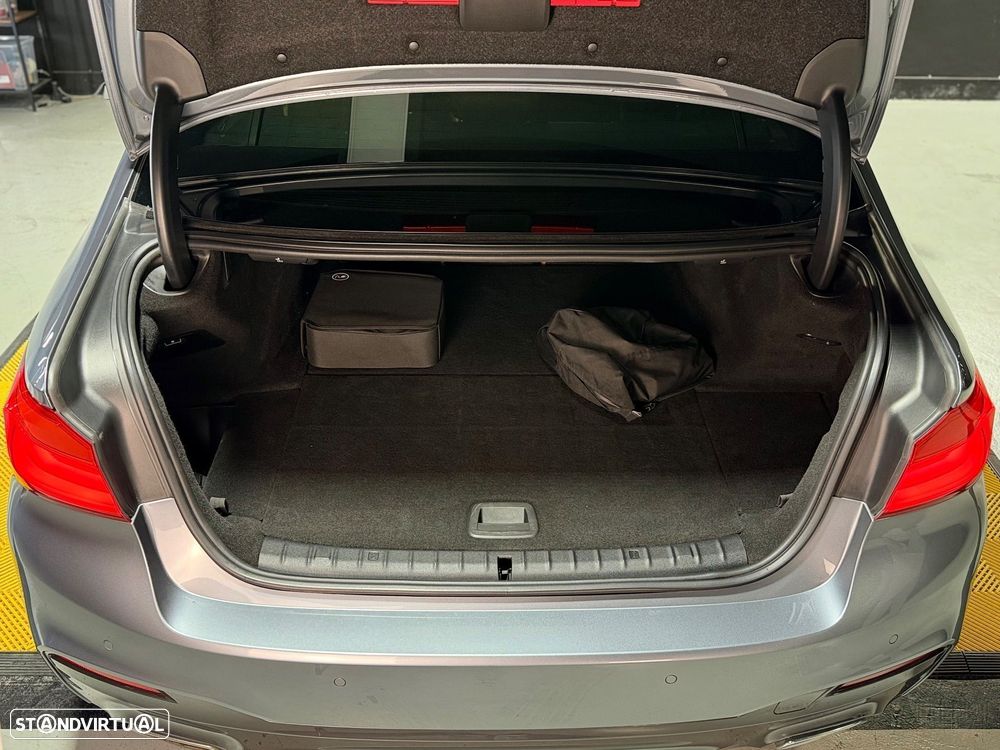 BMW 530 e iPerformance Line Luxury - 27