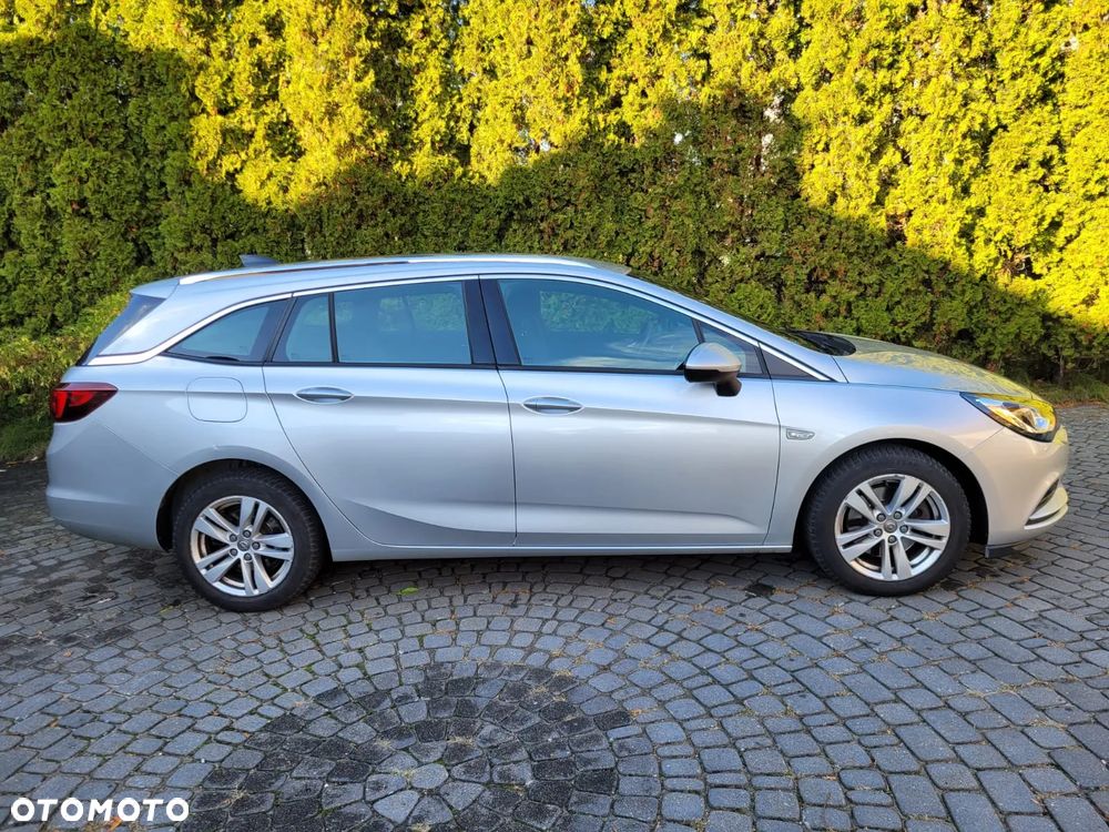 Opel Astra 1.6 CDTI Dynamic S&S - 4